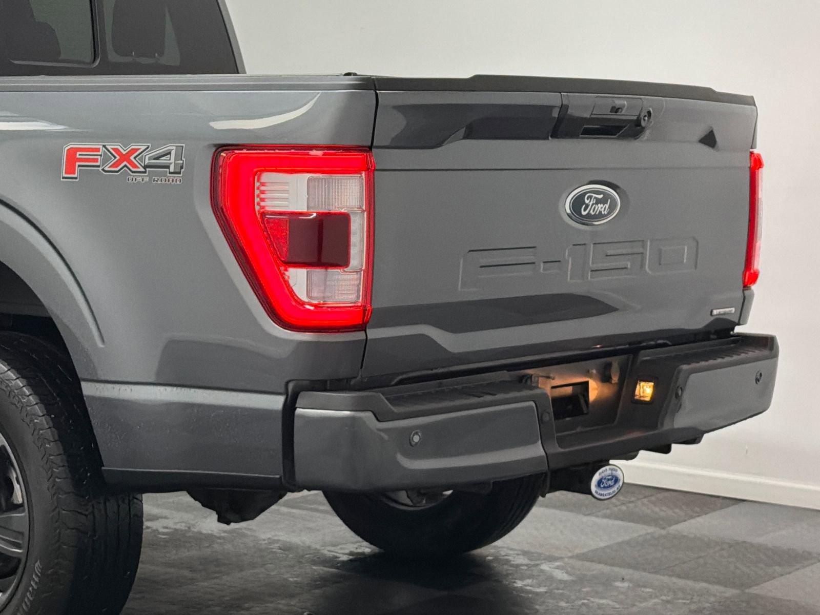 Used 2023 Ford F150 Lariat w/ Equipment Group 502A High image 7