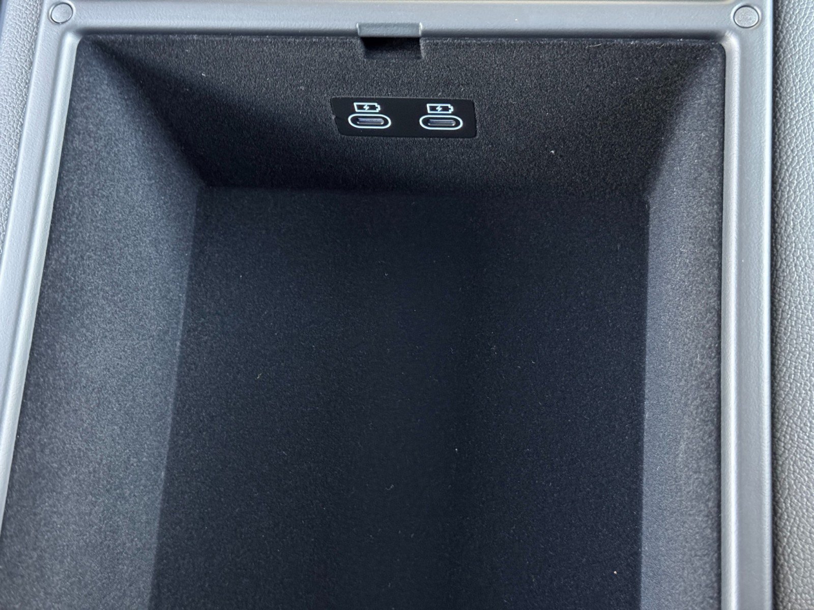 Used 2025 Genesis G80 2.5T AWD/4WD image 40