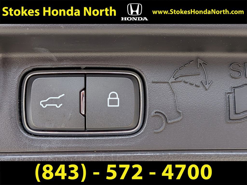 Used 2022 Ford Explorer Limited w/ Equipment Group 301A image 14