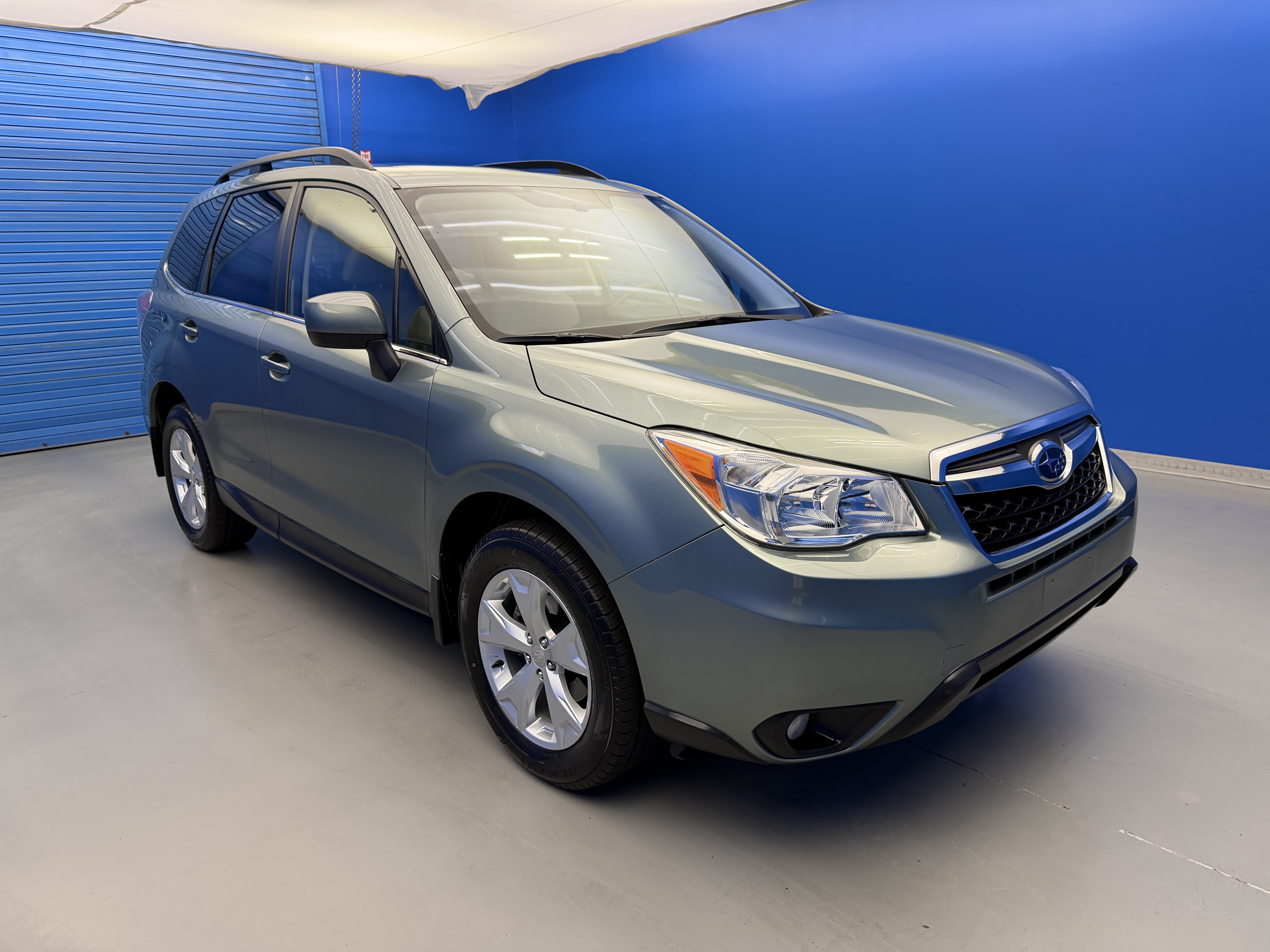 Used 2014 Subaru Forester 2.5i Limited w/ Popular Package #2 AWD/4WD image 2