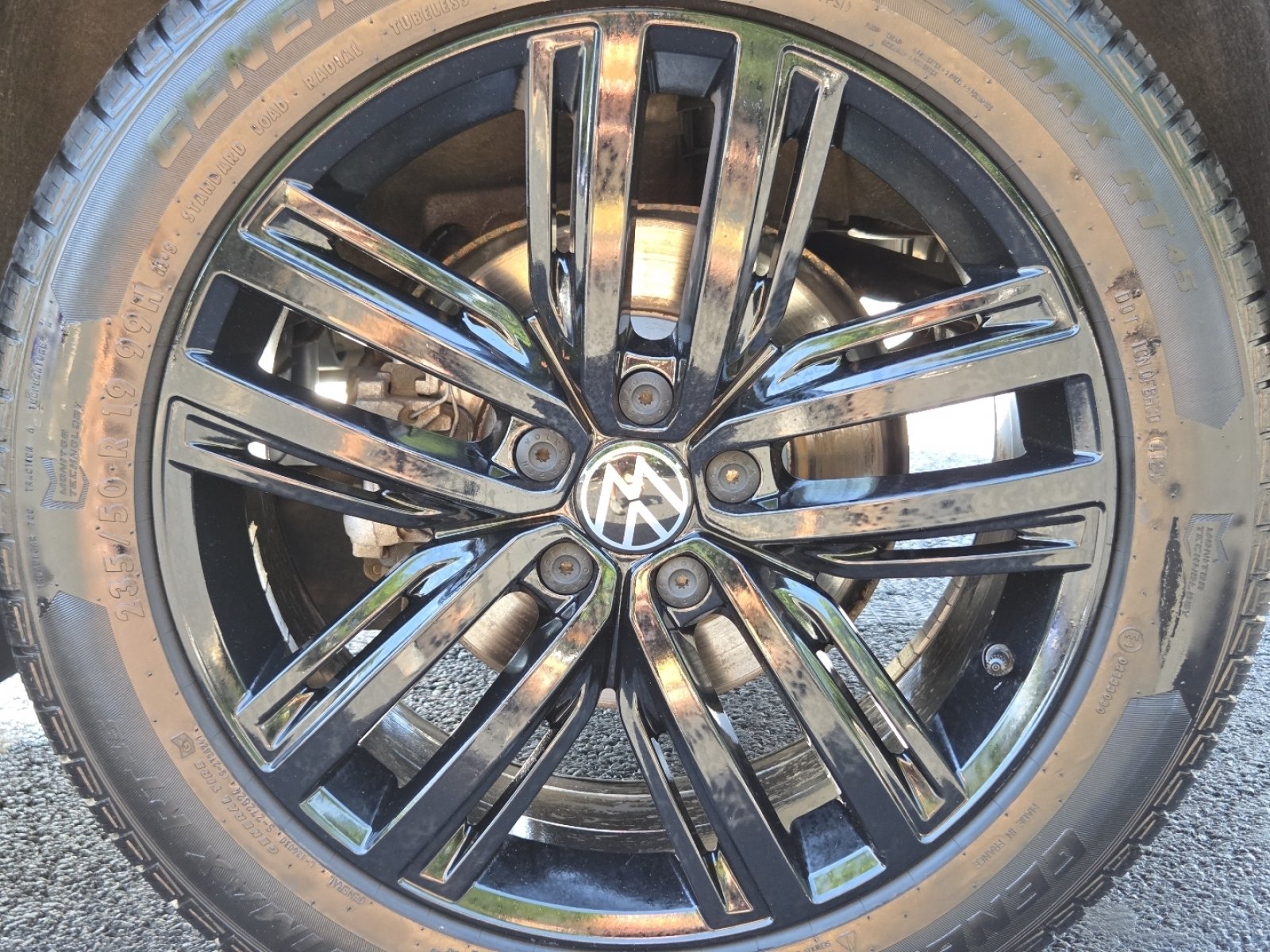 Used 2022 Volkswagen Tiguan SE R-Line AWD/4WD image 15