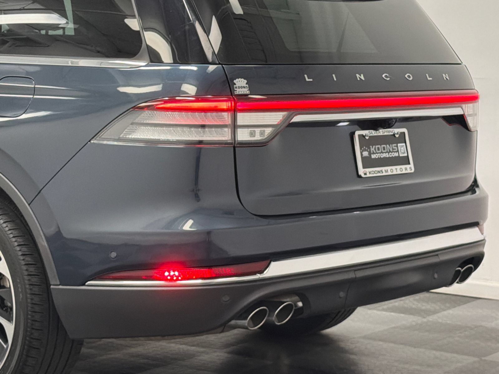 Used 2023 Lincoln Aviator Reserve w/ Equipment Group 201A AWD/4WD image 7