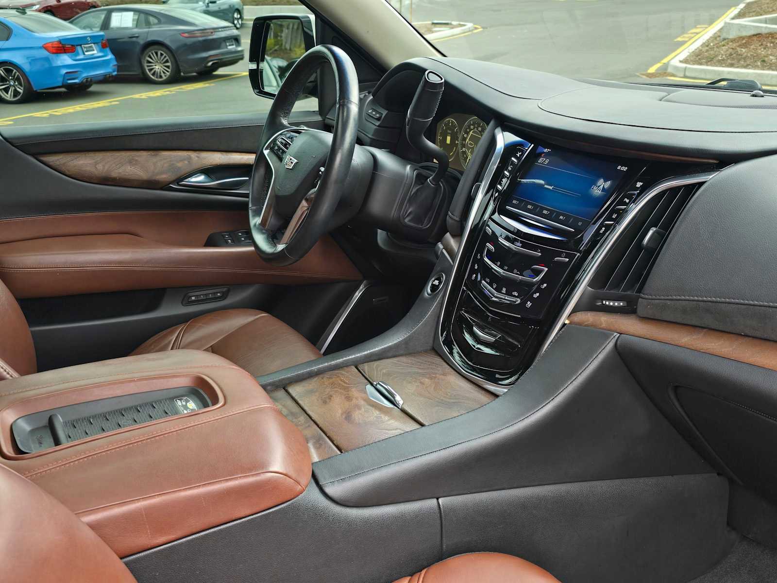 Used 2015 Cadillac Escalade Premium AWD/4WD image 10