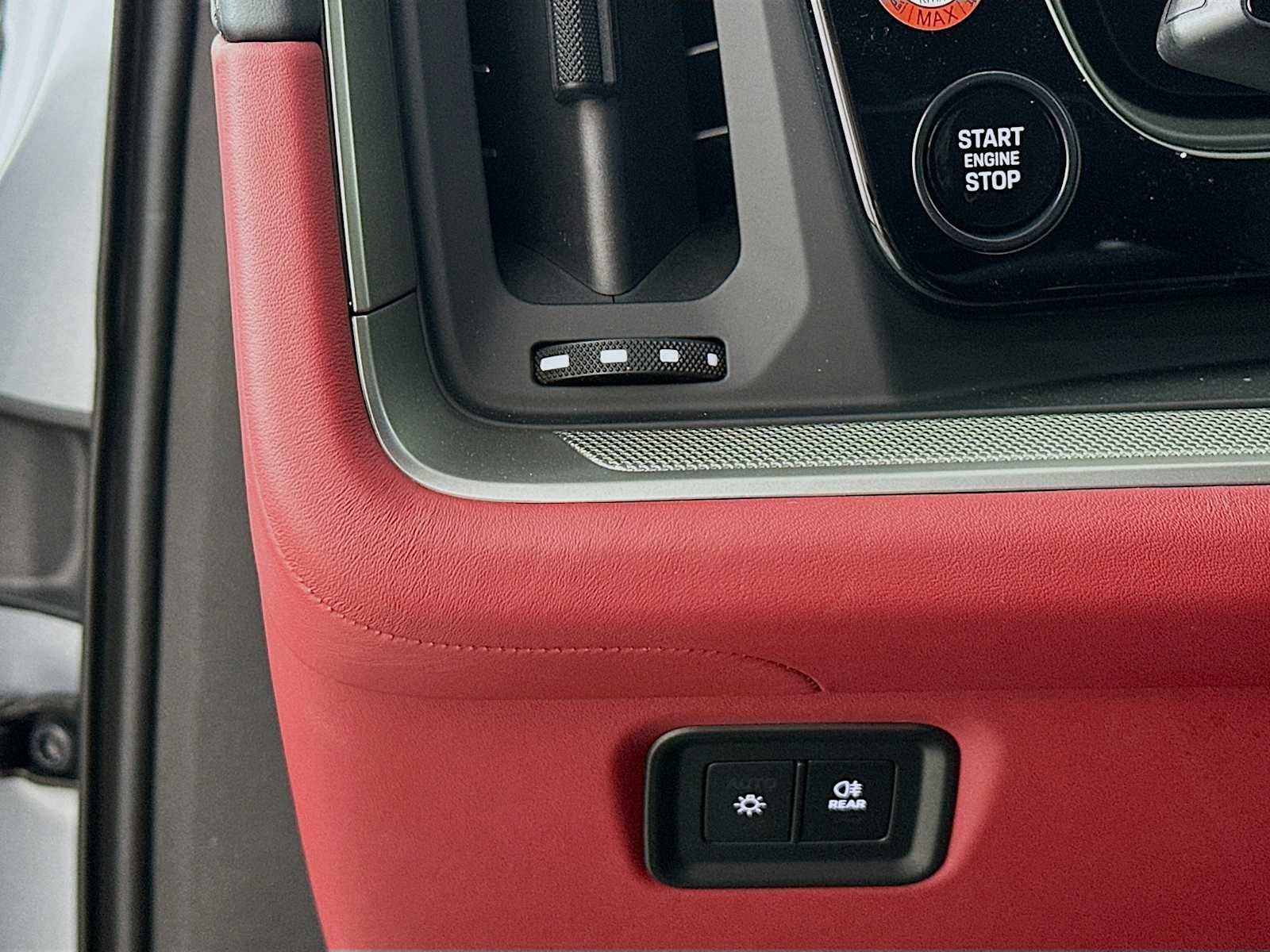 New 2026 Porsche Cayenne image 13