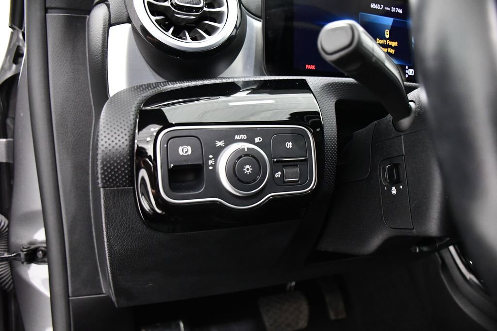 Used 2023 Mercedes-Benz CLA 250 CLA 250 image 11