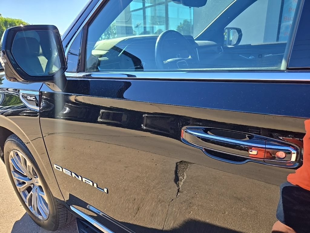 Used 2024 GMC Yukon XL Denali w/ Advanced Technology Package AWD/4WD image 30