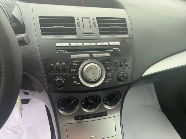 Used 2011 MAZDA MAZDA3 i Touring FWD image 15