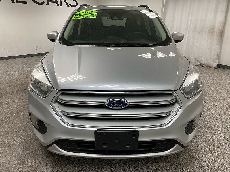 Used 2018 Ford Escape SE w/ Ford Safe & Smart Package image 2