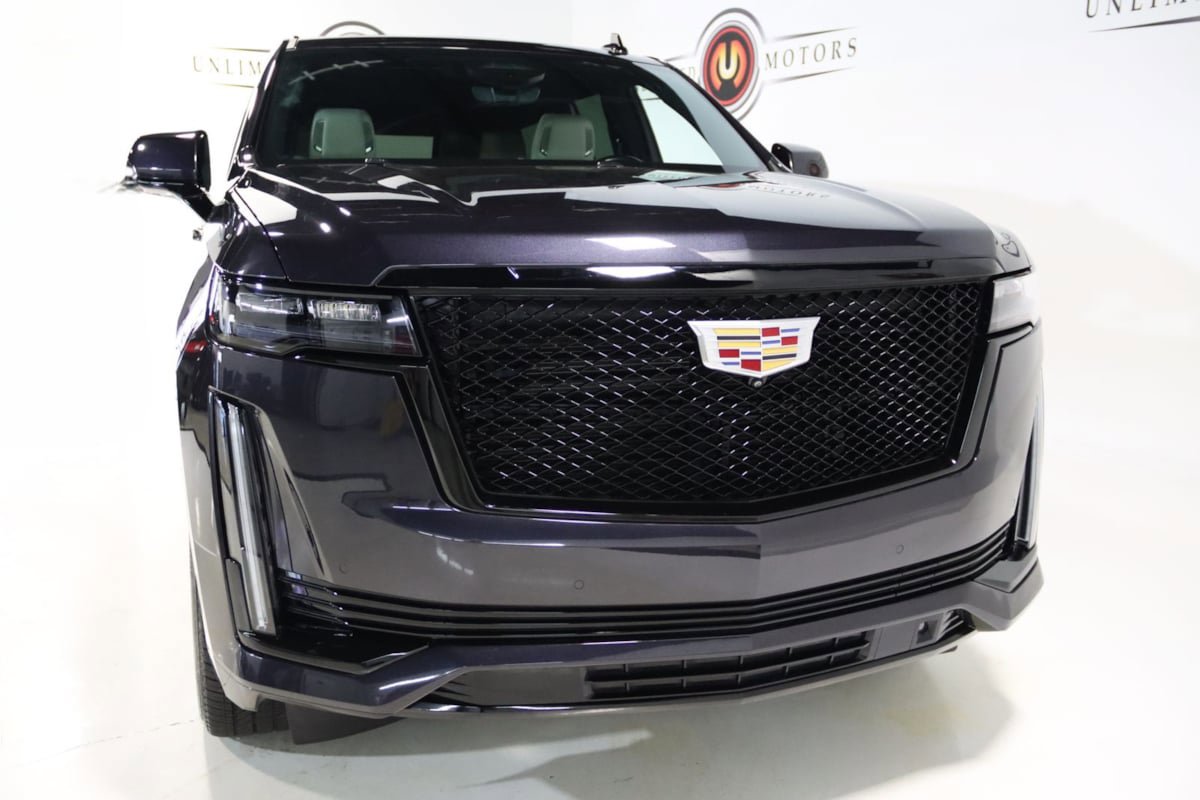 Used 2024 Cadillac Escalade Sport w/ Touring Package image 30