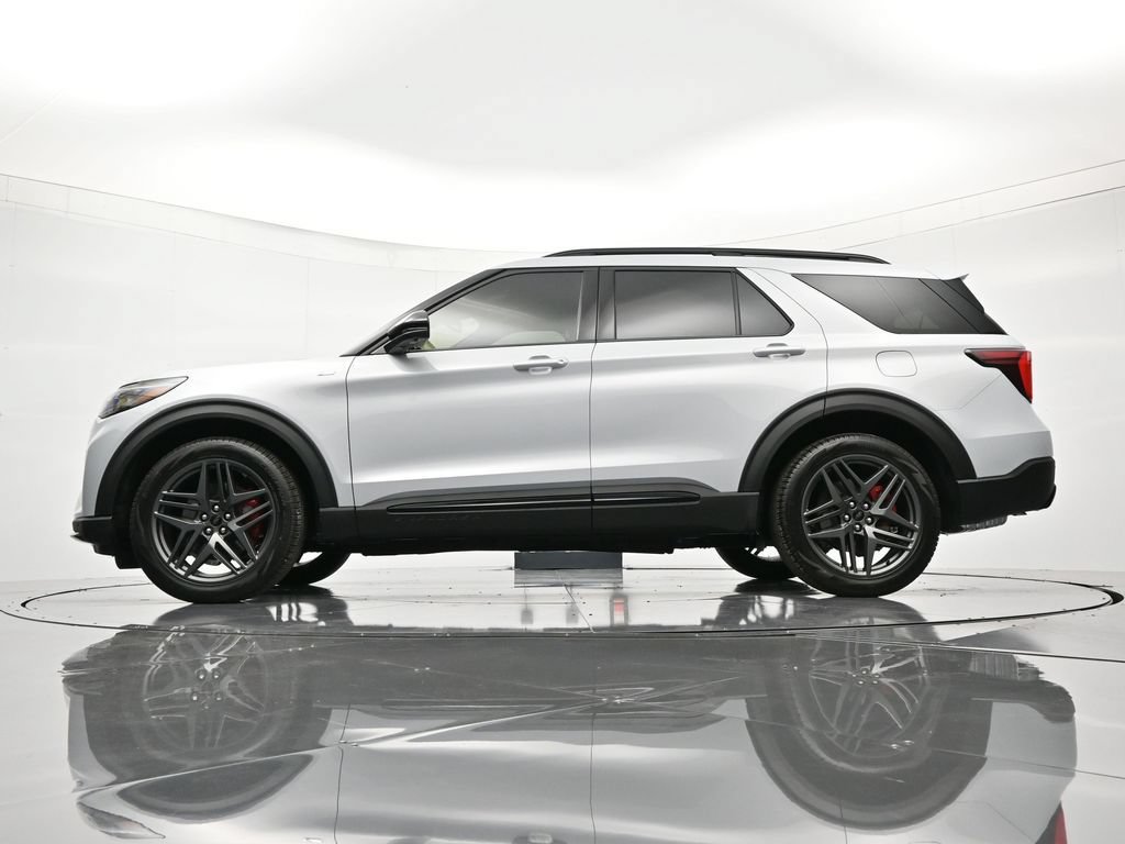 New 2026 Ford Explorer ST-Line w/ ST-Line Street Pack RWD image 46