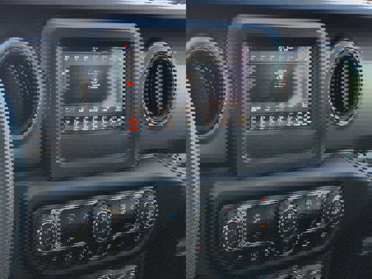 Certified 2023 Jeep Wrangler Sport AWD/4WD image 16