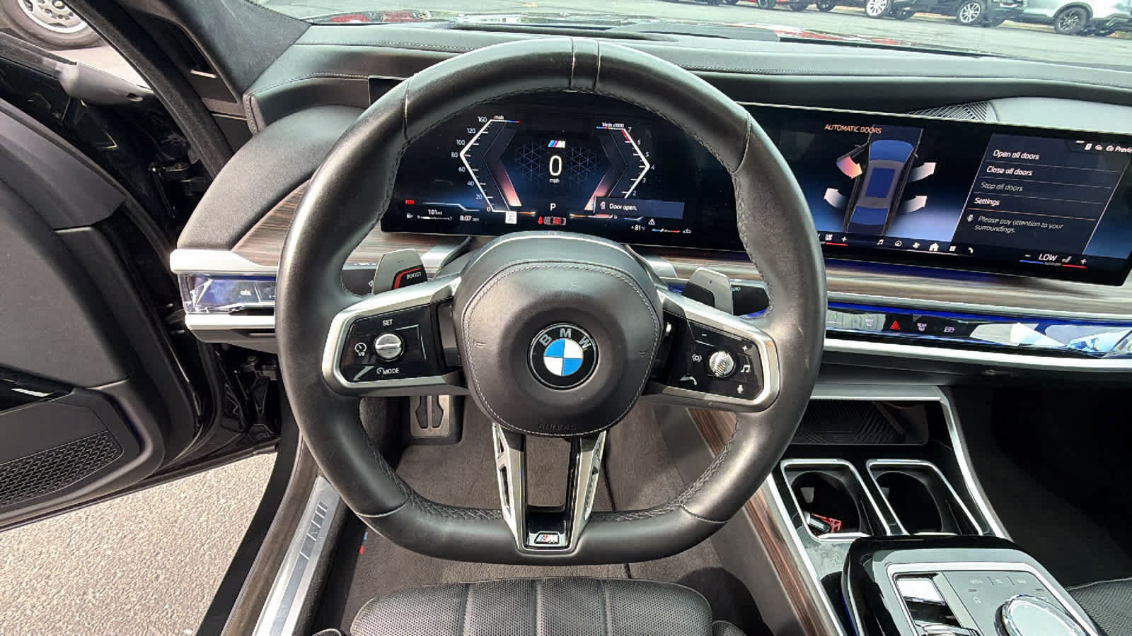 Used 2023 BMW 760i xDrive w/ Executive Package AWD/4WD image 18
