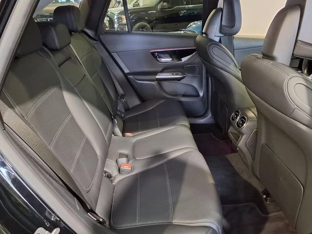 Used 2025 Mercedes-Benz GLC 350e 4MATIC image 26