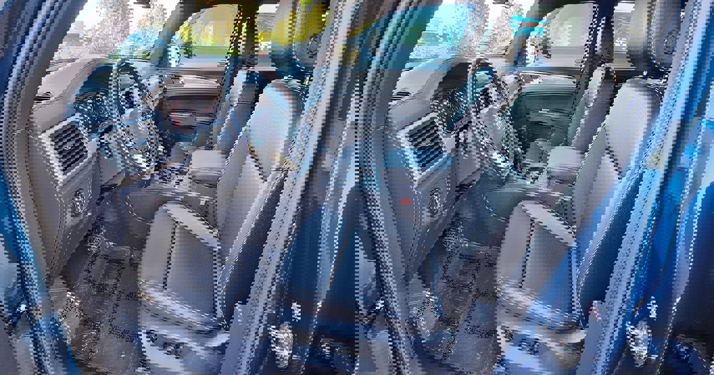 Used 2020 Volkswagen Atlas Cross Sport SE image 14