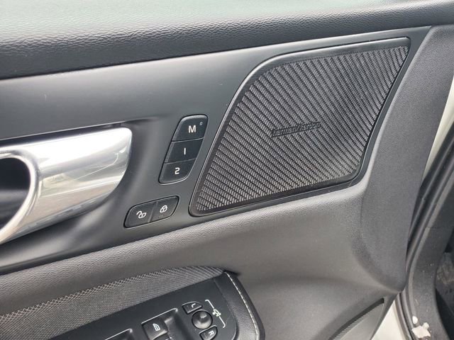 Used 2021 Volvo S60 T5 R-Design image 11