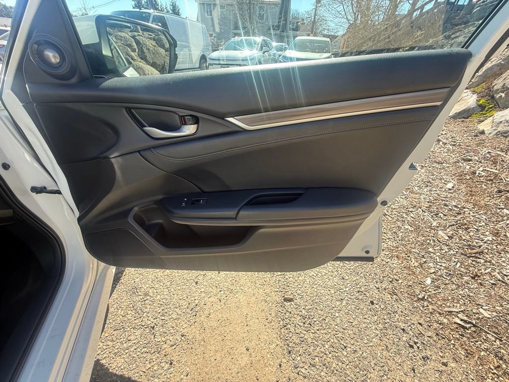 Used 2020 Honda Civic Touring image 16