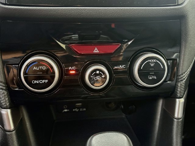 Used 2019 Subaru Forester Premium AWD/4WD image 17