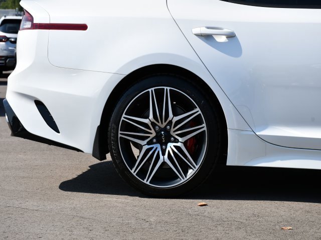 Used 2022 Kia Stinger GT2 image 10