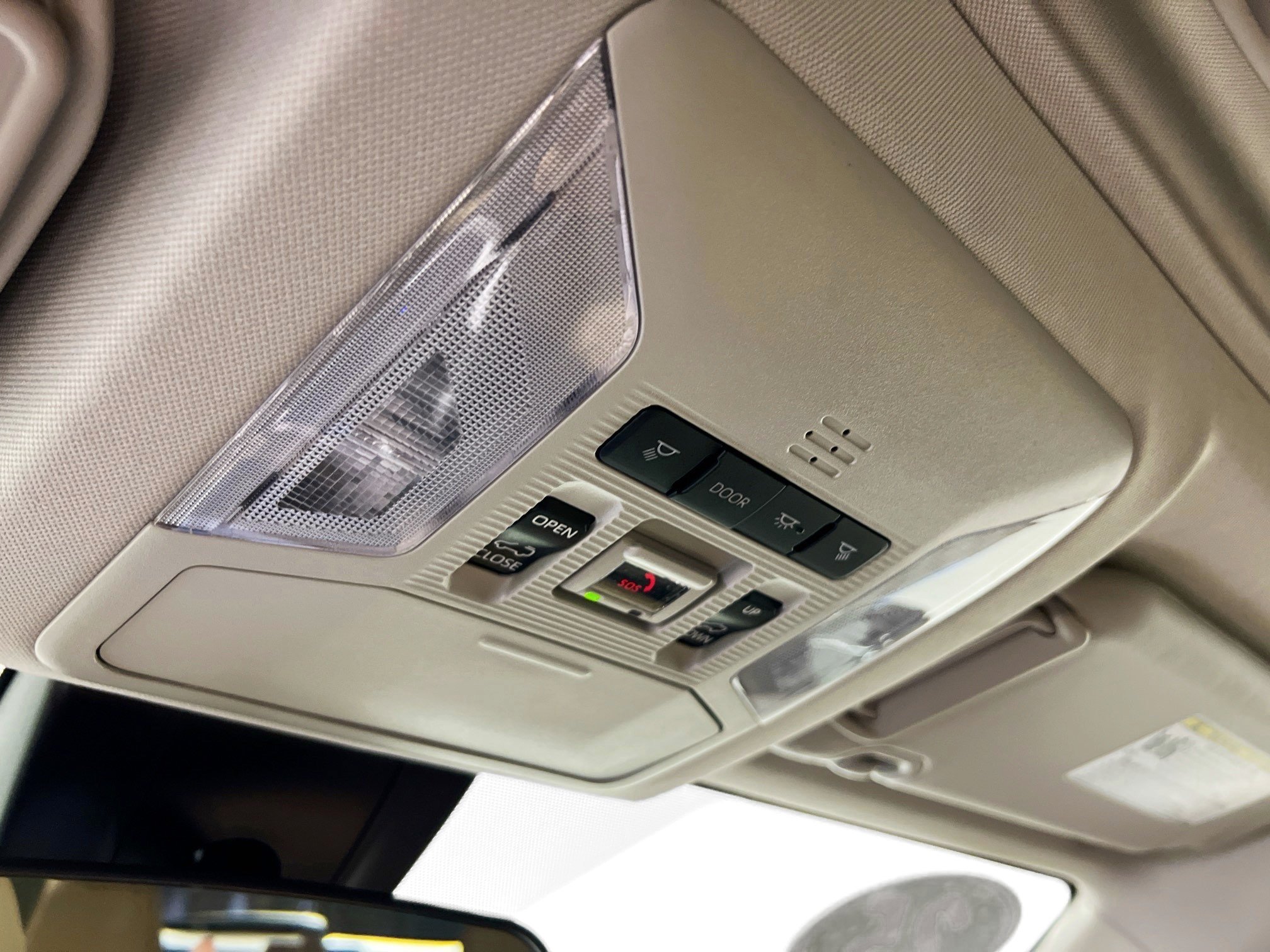 Used 2025 Toyota RAV4 XLE w/ Convenience Package FWD image 20