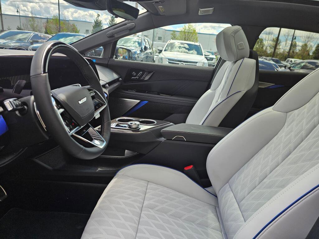 New 2026 Cadillac Optiq V AWD/4WD image 24