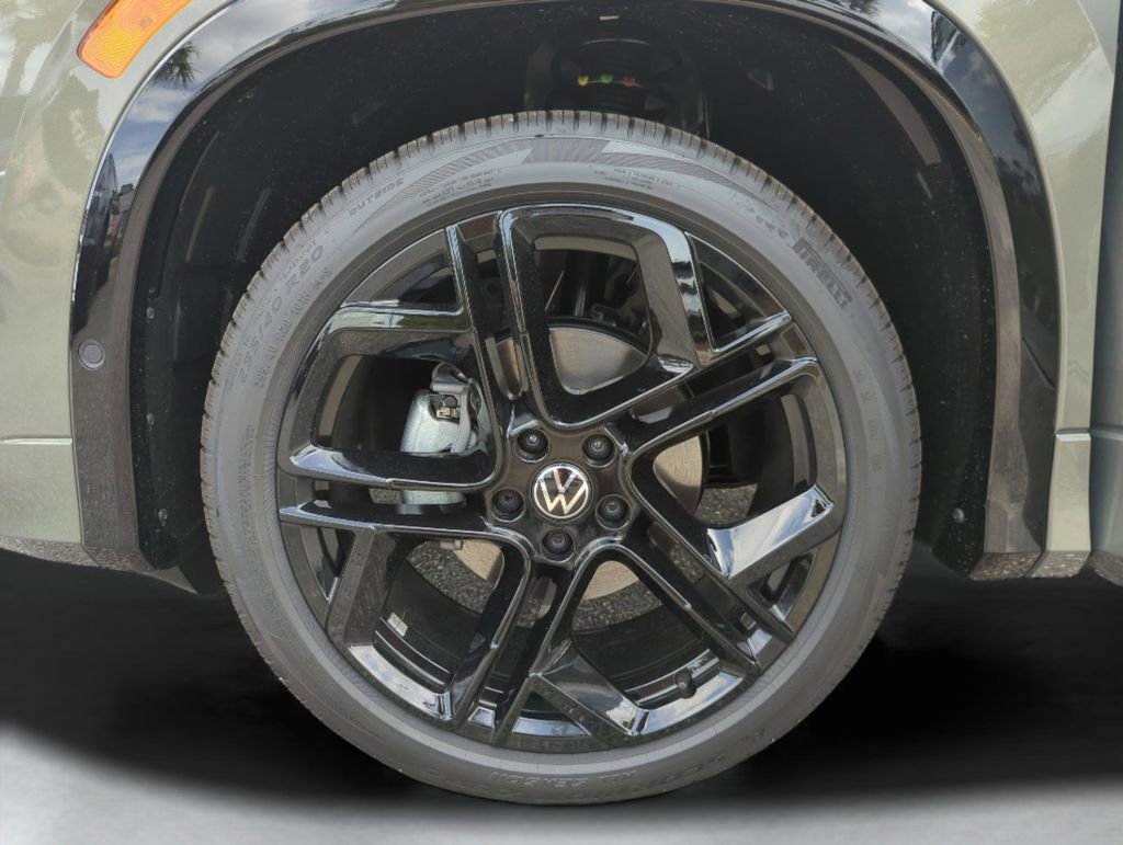 New 2026 Volkswagen Tiguan SE R-Line image 47