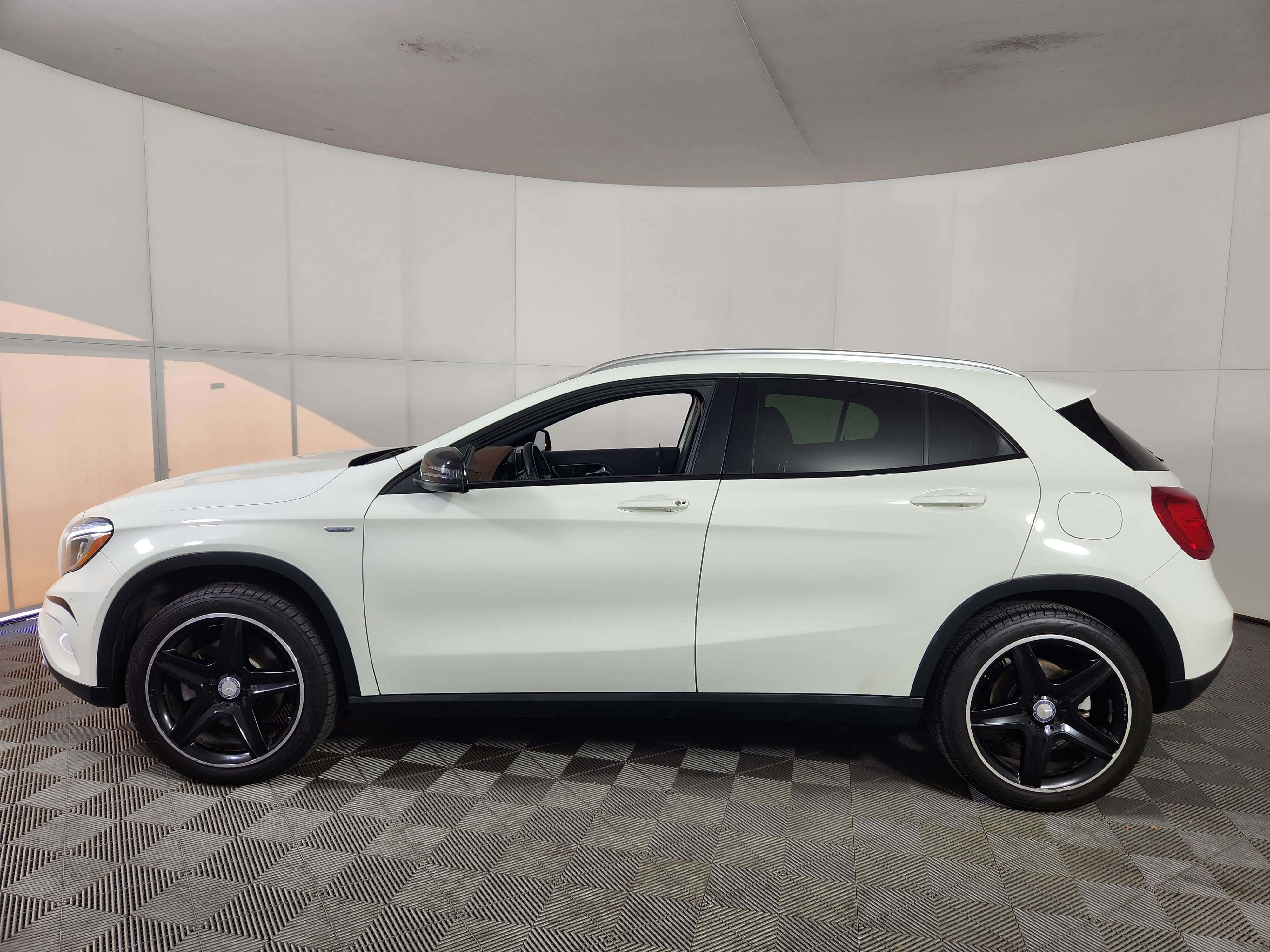 Used 2015 Mercedes-Benz GLA 250 GLA 250 image 4