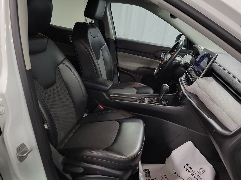 Used 2022 Jeep Compass Latitude w/ Convenience Group image 22