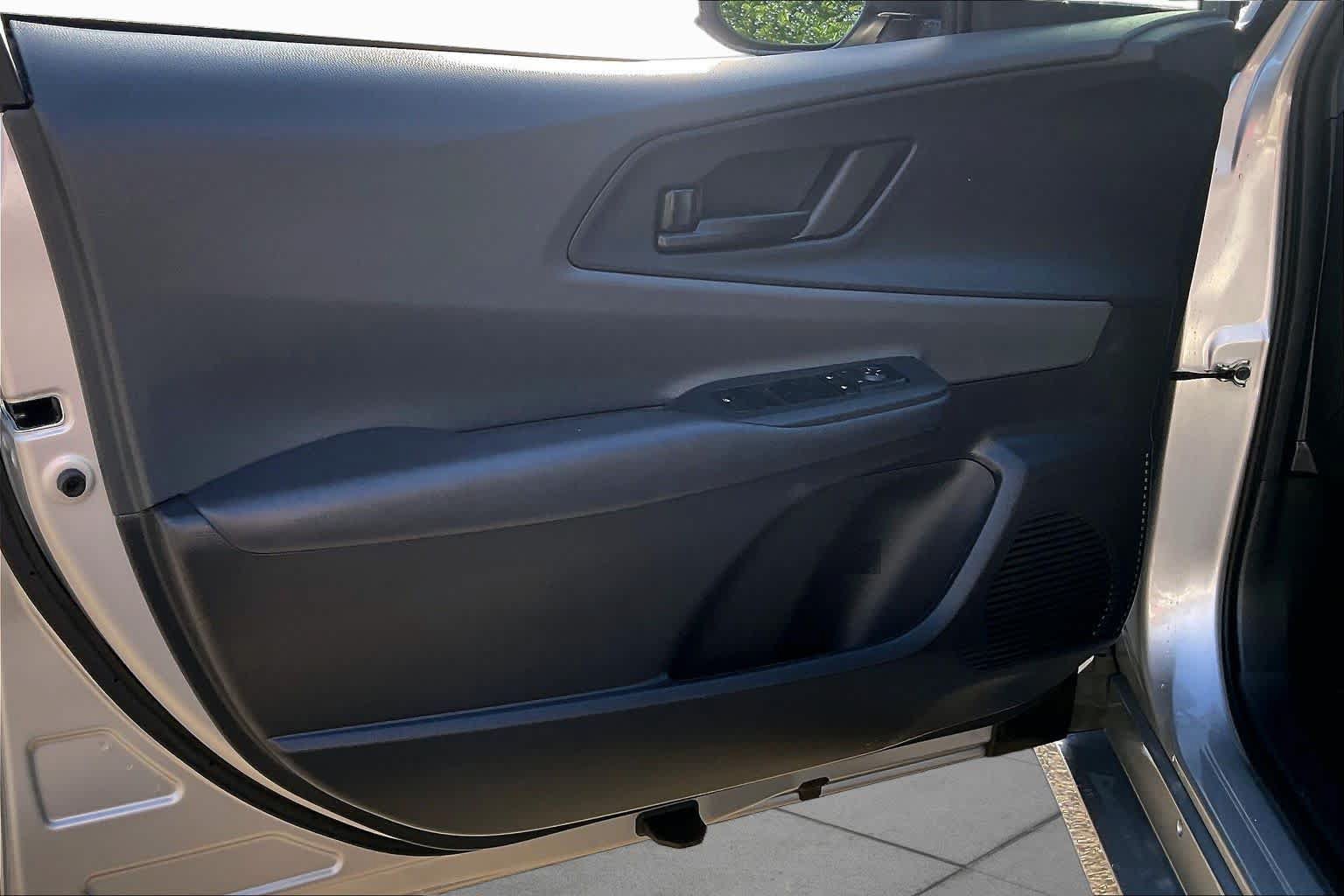 Used 2026 Toyota Prius LE FWD image 18