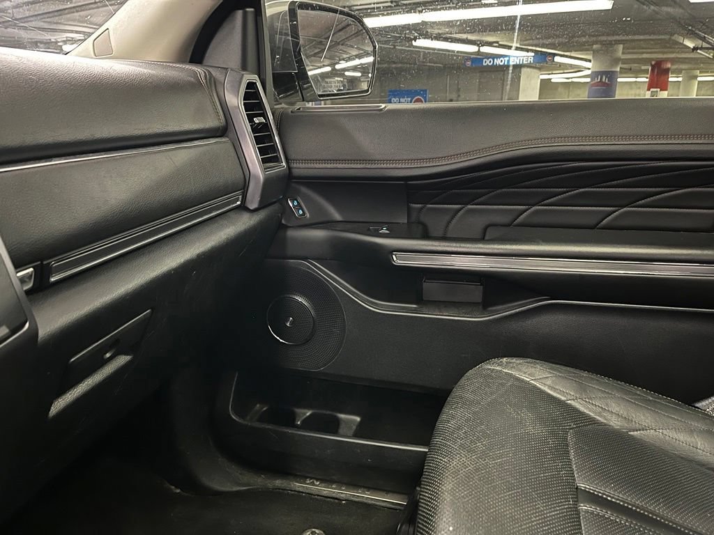 Used 2019 Ford Expedition Max Platinum AWD/4WD image 37
