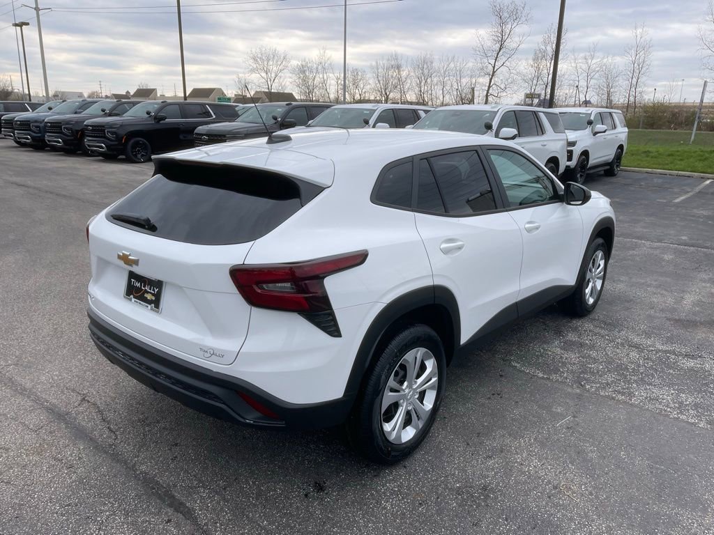 New 2026 Chevrolet Trax LS image 7