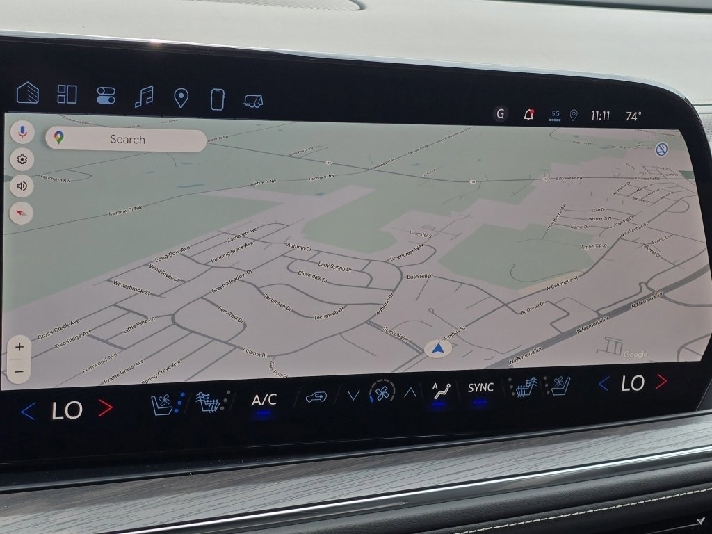 New 2025 Chevrolet Suburban Premier image 3