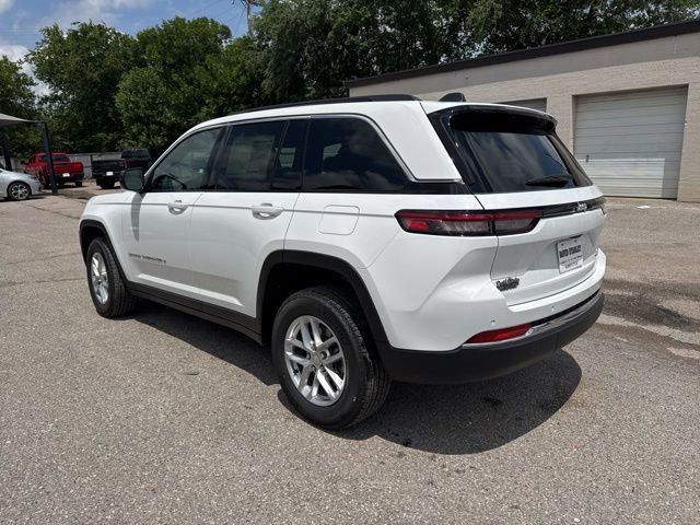 New 2026 Jeep Grand Cherokee Laredo X RWD image 4