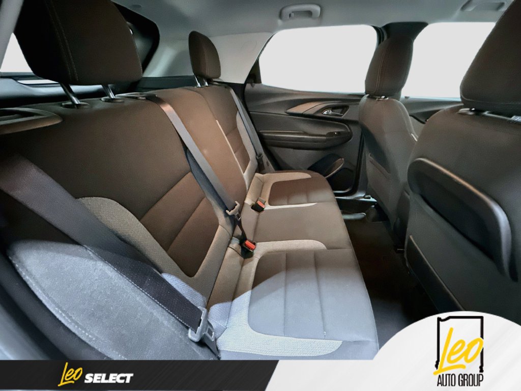 Used 2023 Chevrolet TrailBlazer LT w/ Convenience Package FWD image 28