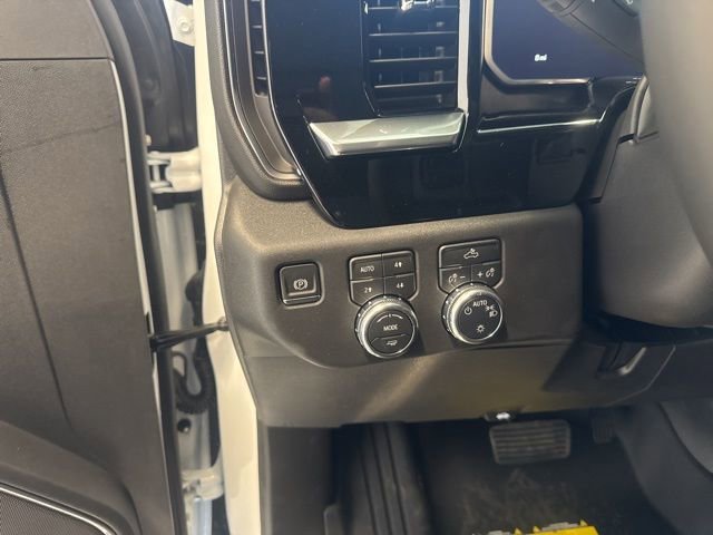 New 2026 GMC Sierra 1500 SLE w/ X31 Off-Road Package image 17