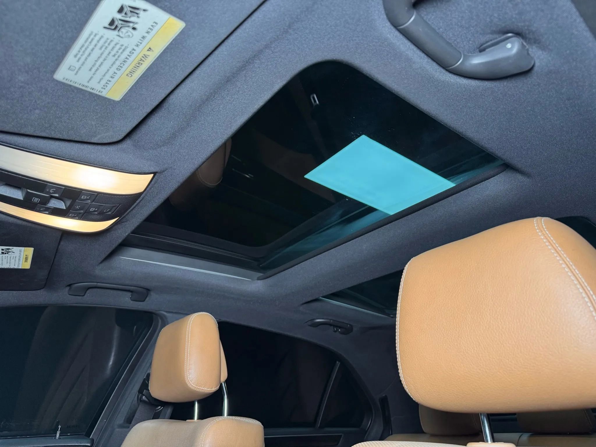 Used 2010 Mercedes-Benz E 550 Sedan image 38
