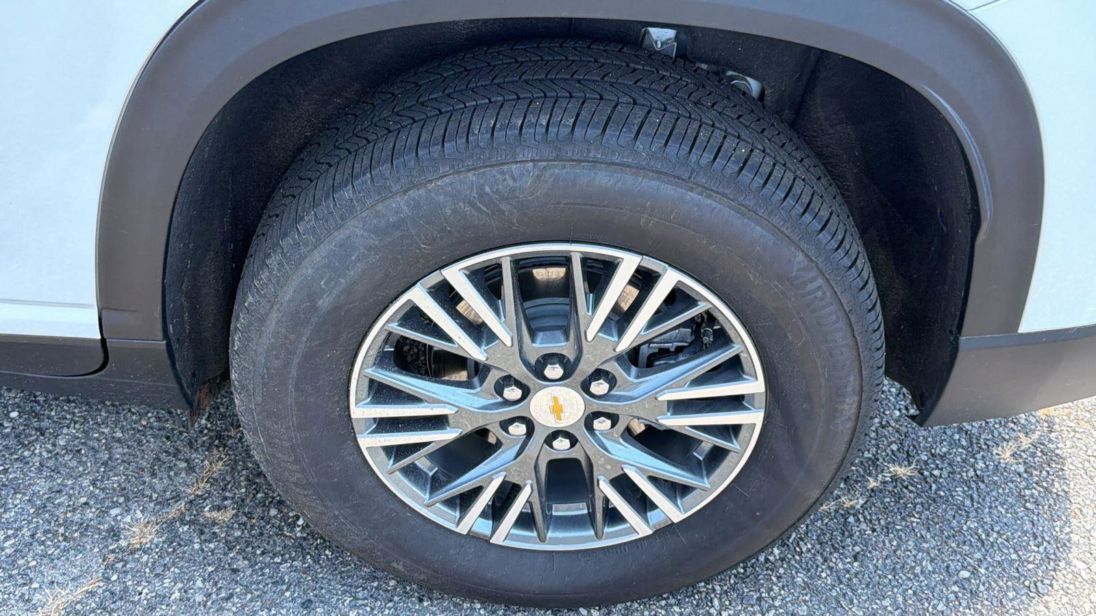 New 2026 Chevrolet Traverse LT w/ Driver Confidence Package FWD image 9