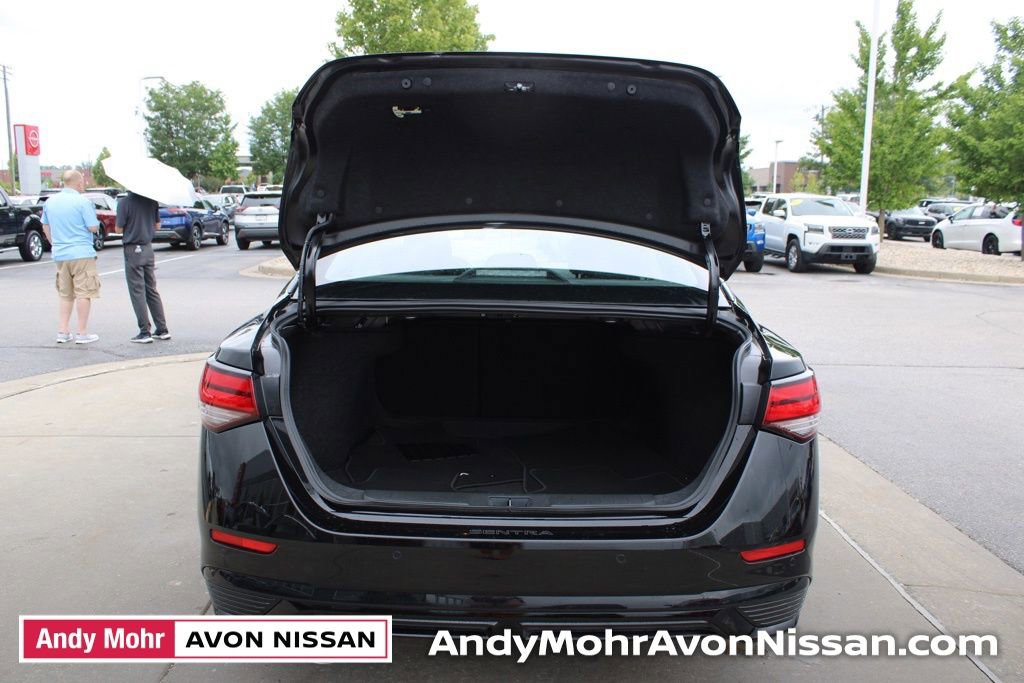 New 2025 Nissan Sentra SR w/ Midnight Edition image 5