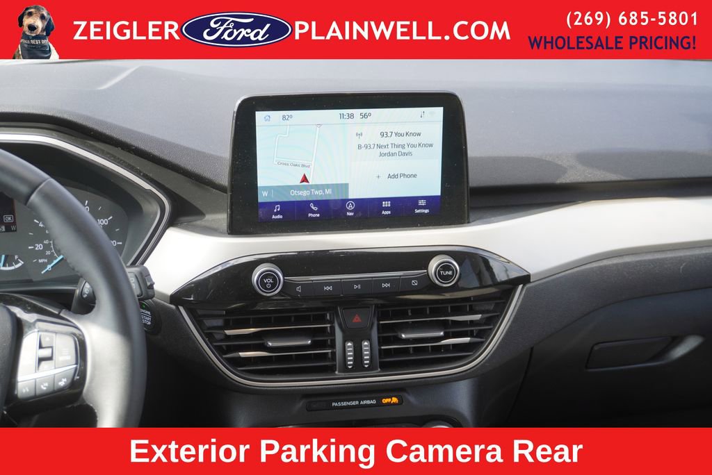 Used 2022 Ford Escape SE w/ Cold Weather Package image 15