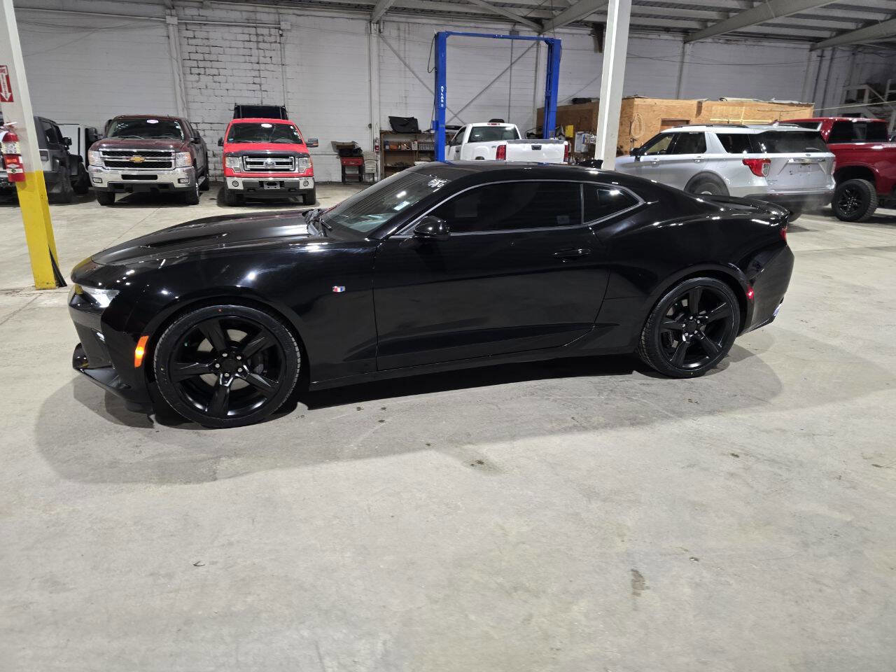 Used 2017 Chevrolet Camaro SS image 4