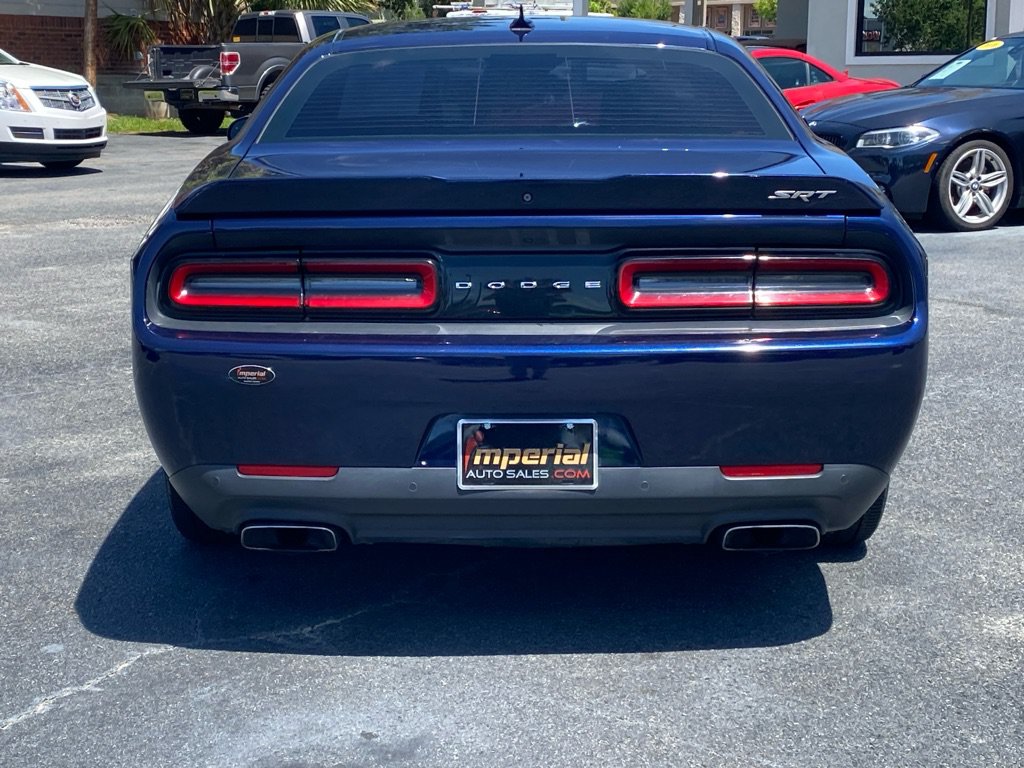 Used 2015 Dodge Challenger SRT RWD image 10