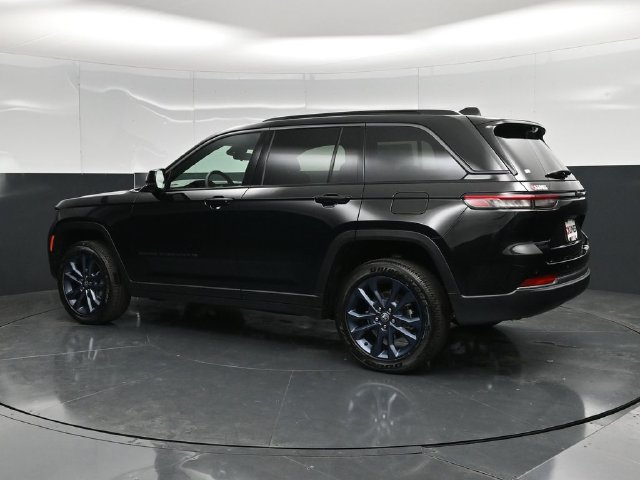 New 2026 Jeep Grand Cherokee Limited AWD/4WD image 9