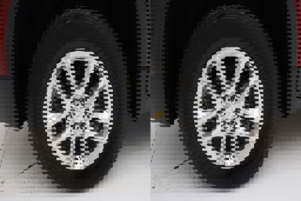 Used 2020 Chevrolet Traverse LT image 10