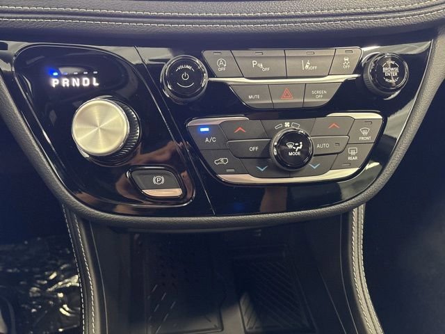 New 2026 Chrysler Pacifica Limited w/ S Appearance Package image 43