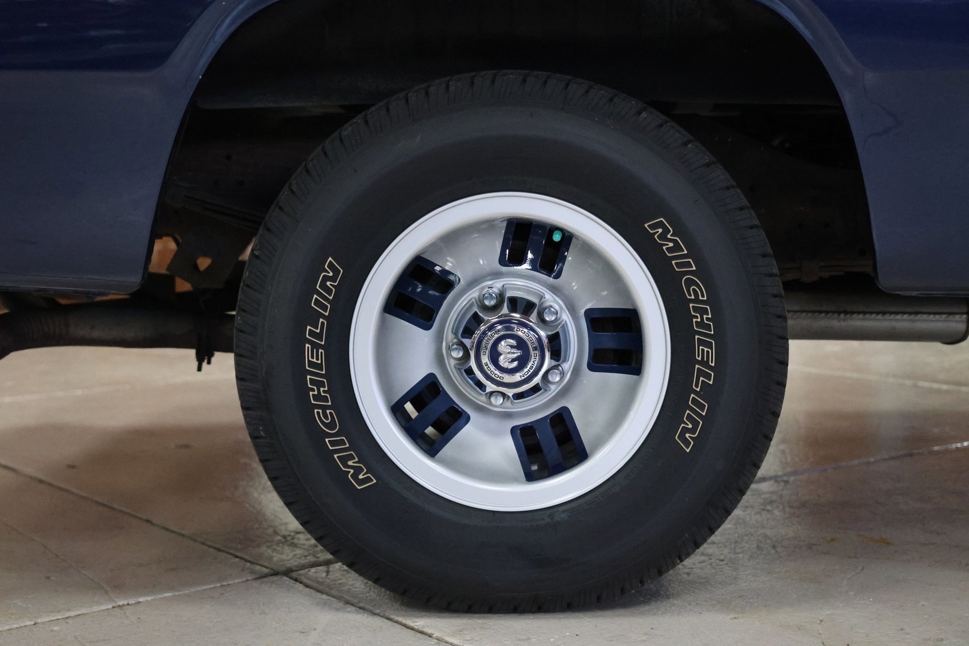 Used 1992 Dodge D/W Truck 150 image 13