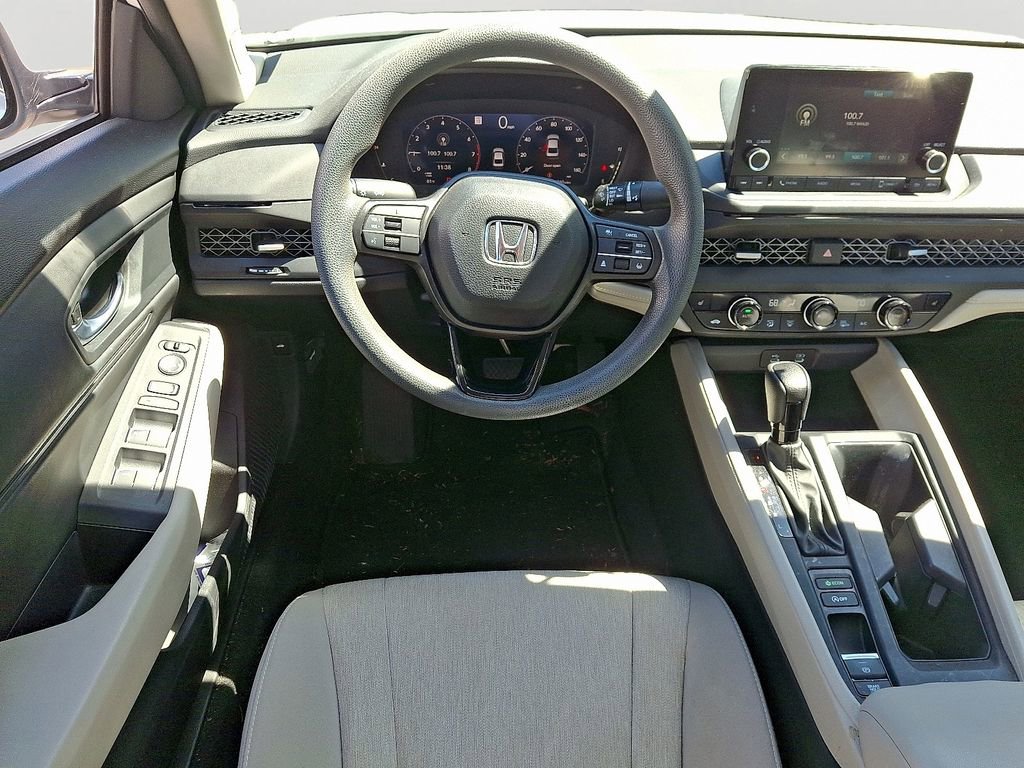 Used 2023 Honda Accord EX image 11