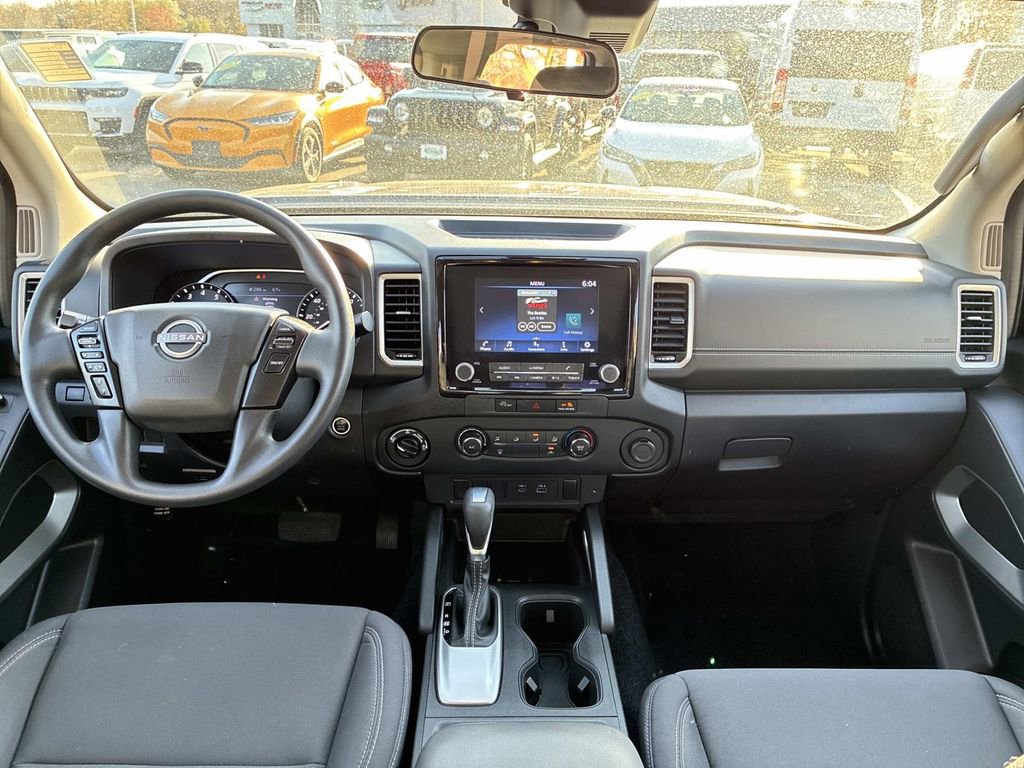 Used 2023 Nissan Frontier SV w/ Tow Package AWD/4WD image 16