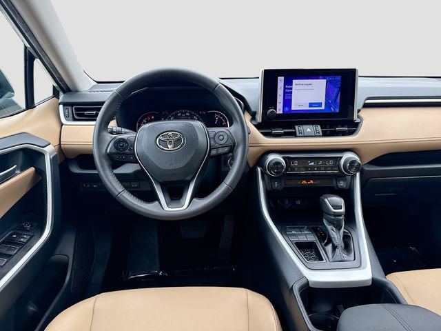 Used 2023 Toyota RAV4 XLE Premium FWD image 21