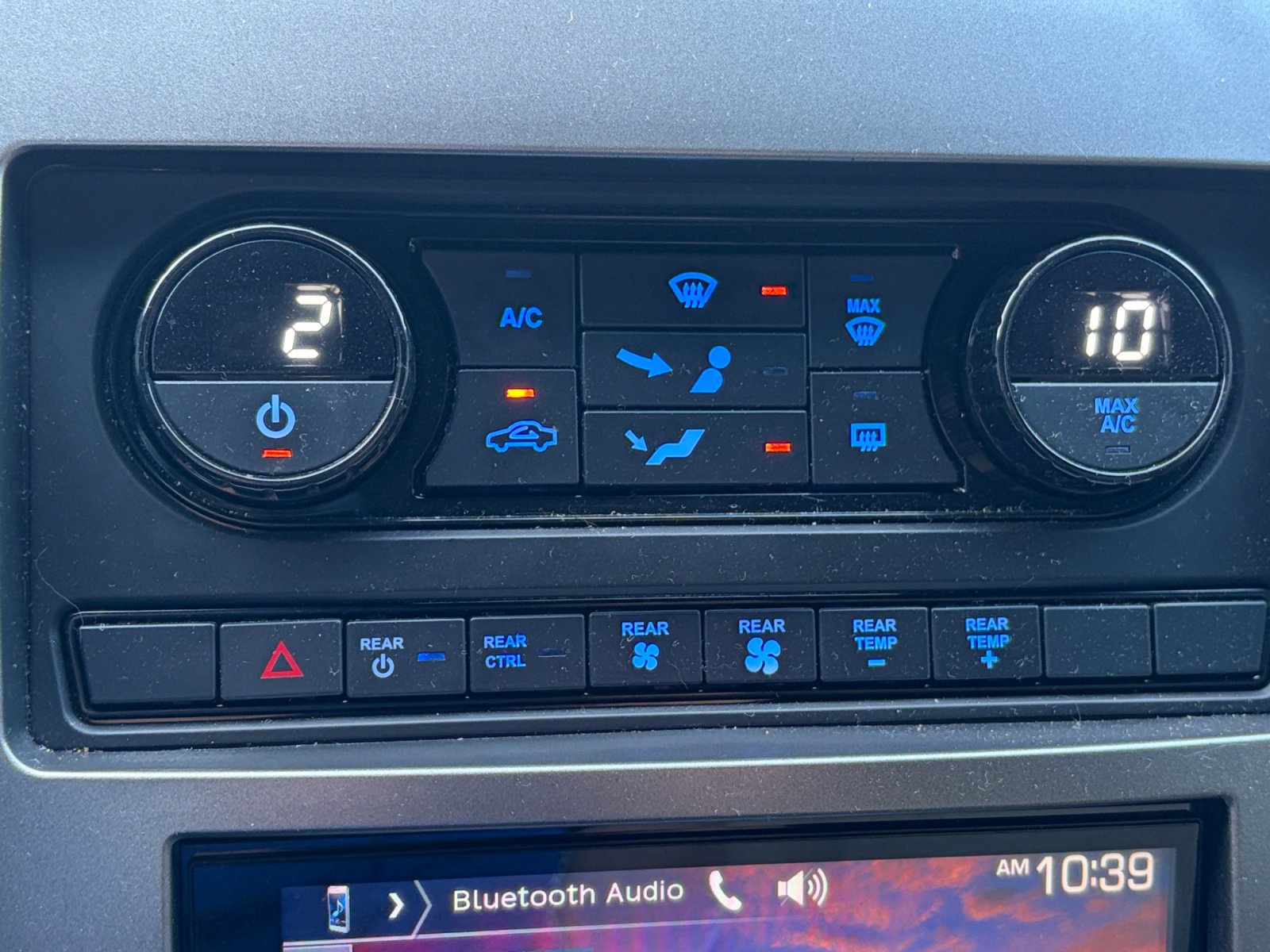 Used 2013 Ford Explorer FWD image 25