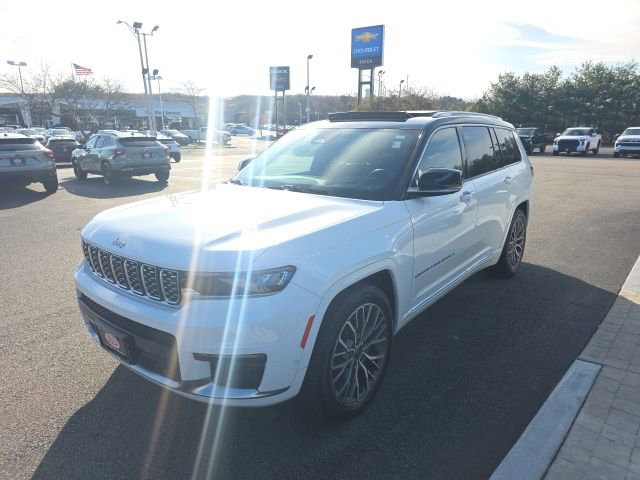 Used 2022 Jeep Grand Cherokee L Summit AWD/4WD image 6
