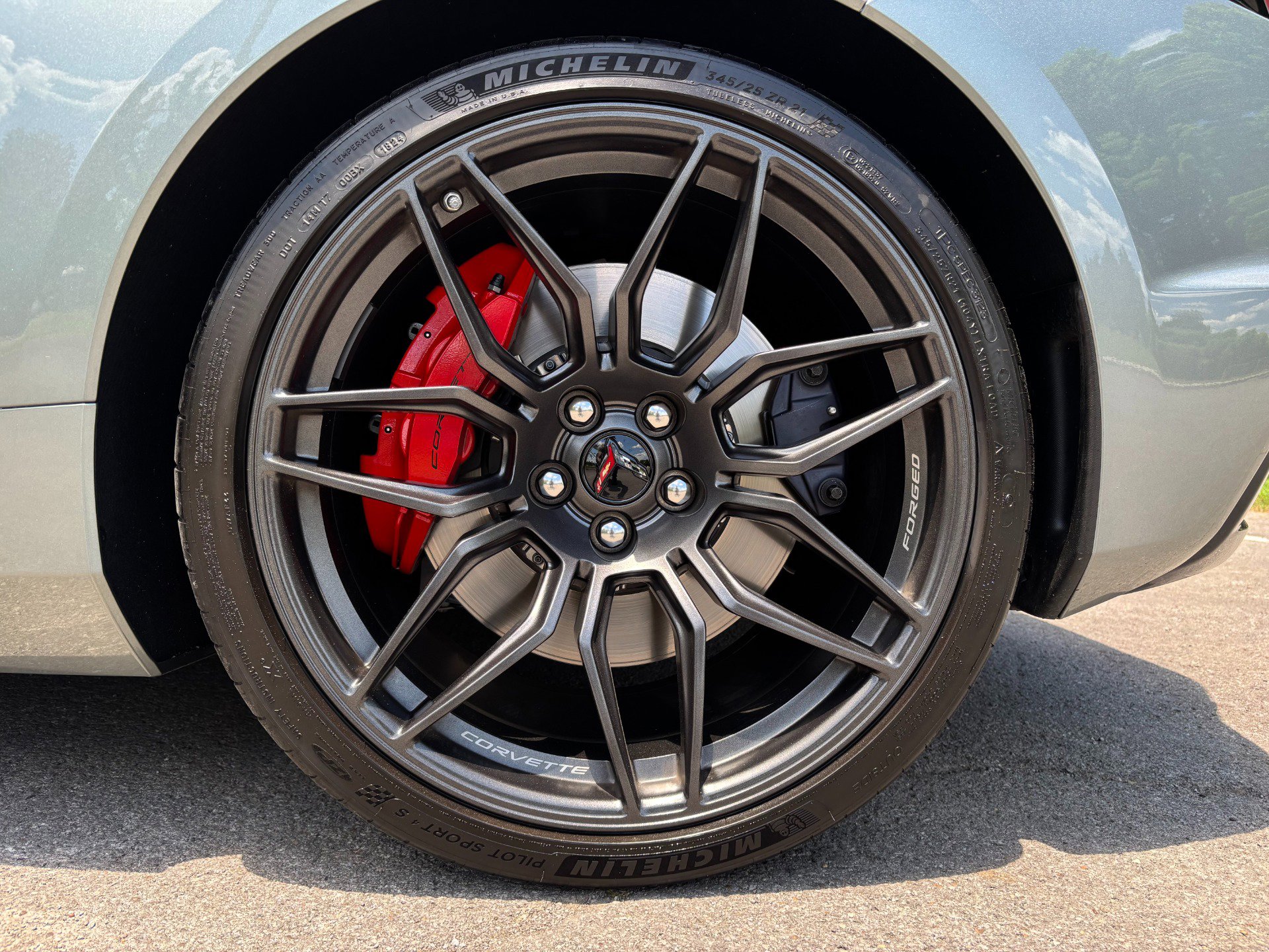 Used 2024 Chevrolet Corvette Z06 RWD image 45